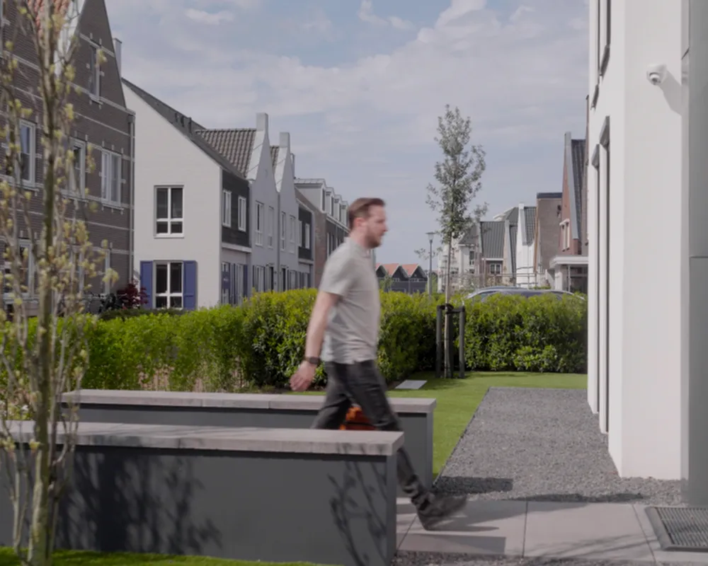 oneDOMUS op locatie bij een woning